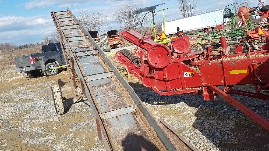 New Holland 155 24 Elevator