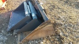 John Deere  C84 Bucket
