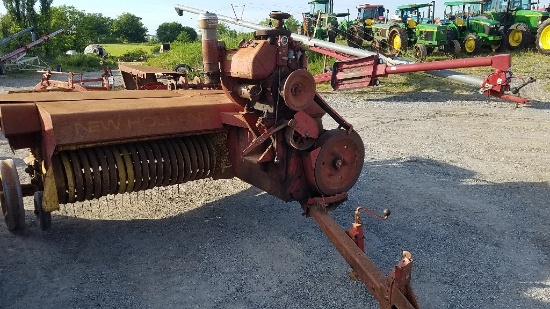 New Holland 273 Small Square Baler