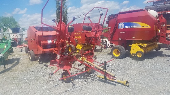 New Holland 163 Tedder