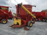 New Holland 355 Grinder Mixer