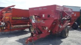 Gehl 8285 Mixer