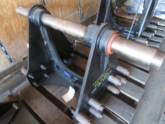 Mack Camelback trunnion