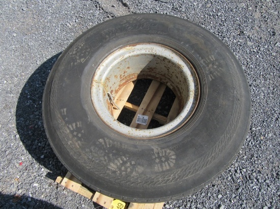 Dunlop  trailer tire
