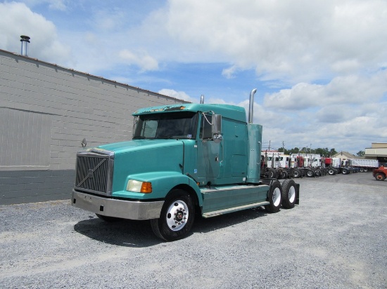 1996 Volvo  Parts truck  -No Title-