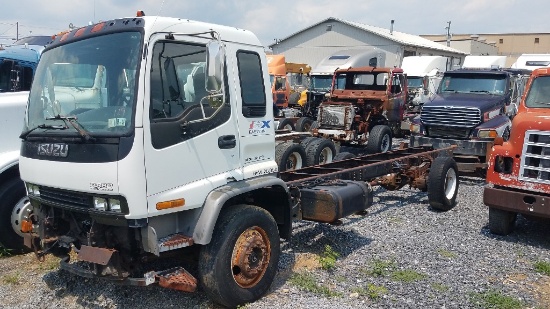 2000 Isuzu FTR Parts Truck