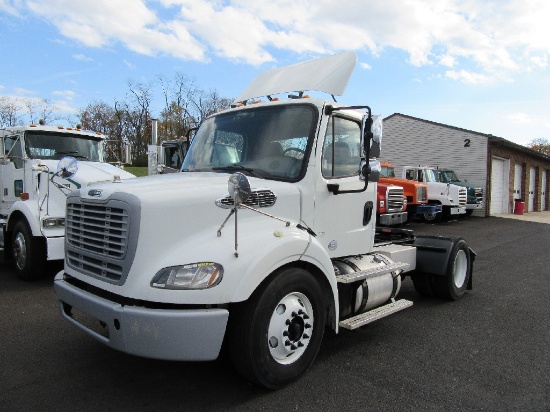 2014 Freightliner M2-112 Single axle tractor