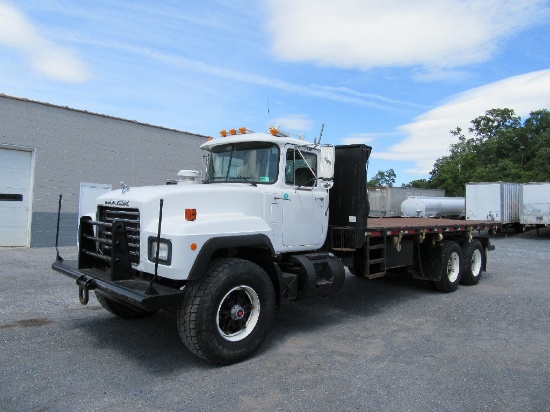 1999 Mack RD688S Tandem flatbed