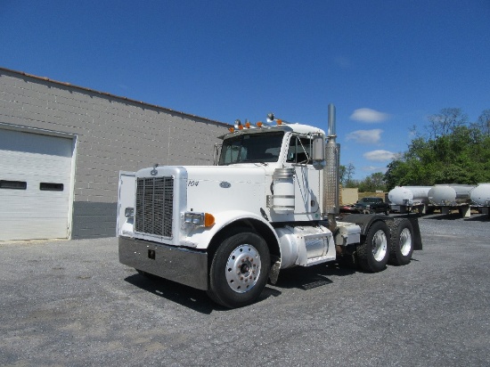 1997 Peterbilt 379 Daycab tractor