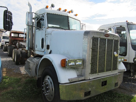 2001 Peterbilt  Parts truck
