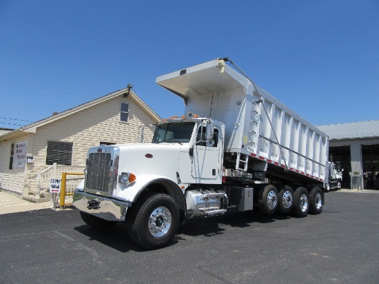2012 Peterbilt 367 triaxle dump