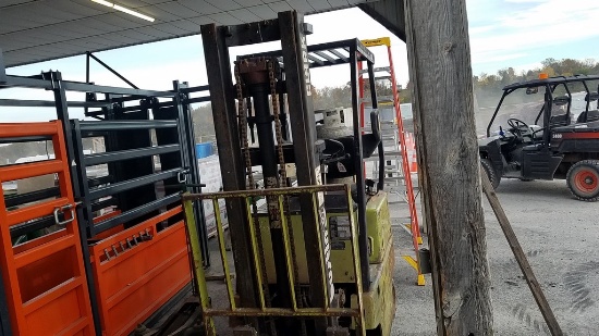 Clark C500-30 Forklift