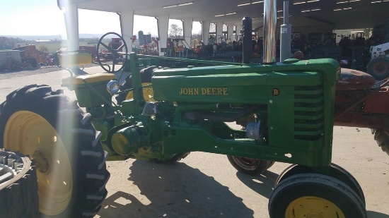 John Deere B Antique Tractor