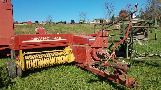 New Holland 316 Small Square Baler
