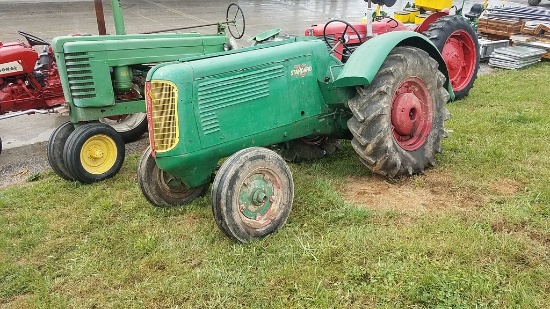 Oliver 70 Standard Antique Tractor