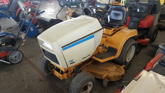 Cub Cadet 1440 Riding Tractor