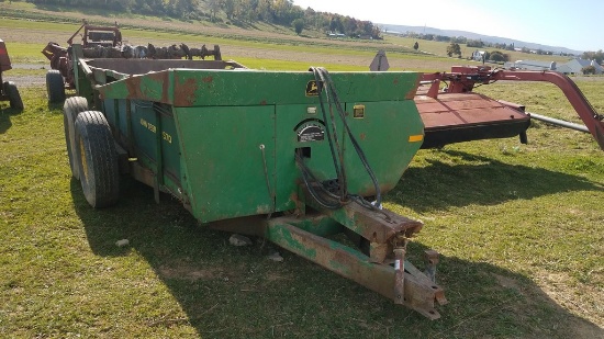 John Deere 570 Manure Spreader 'AS-IS'