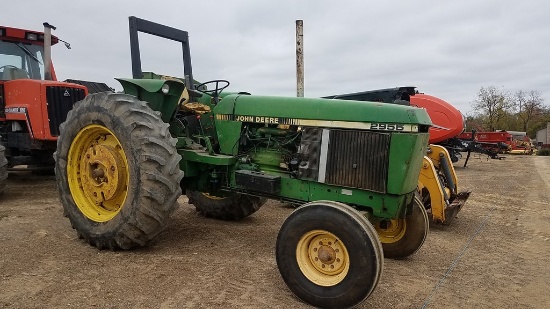 John Deere 2955 Tractor