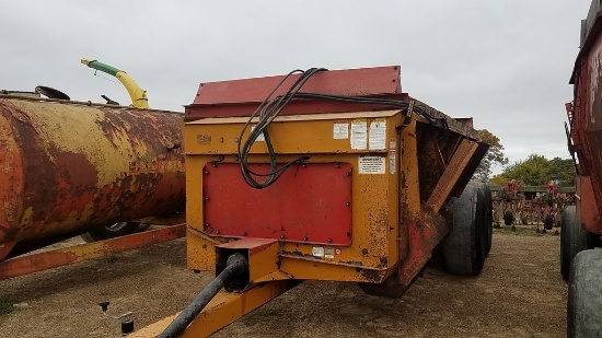 Knight 8018 Manure Spreader