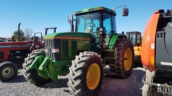 John Deere 7700 Cab Tractor
