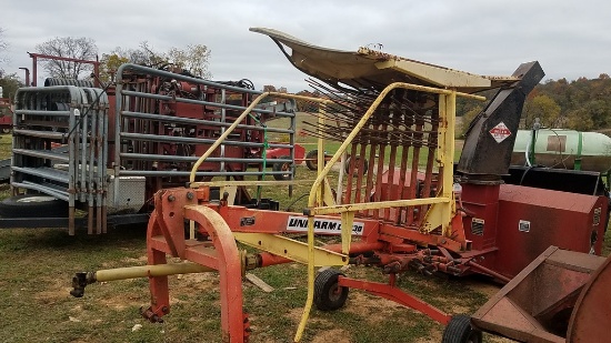 1998 Unifarm CR330 Rake