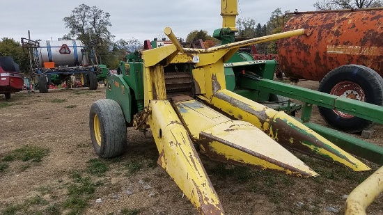 John Deere  Corn Head