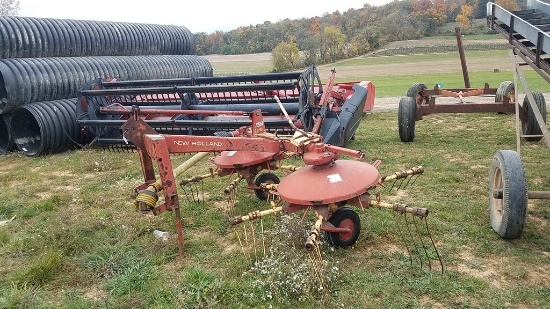 New Holland 254 Rake Tedder