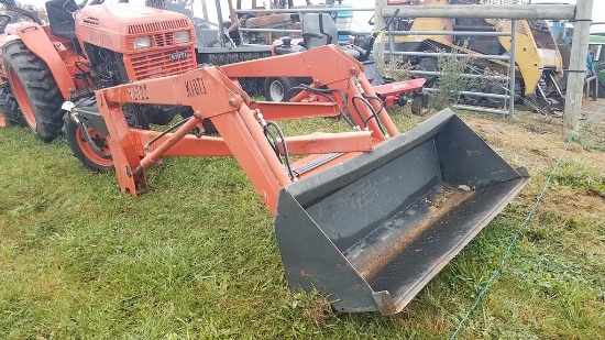 Kioti KL122 Loader