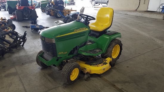 John Deere GX345 Riding Tractor