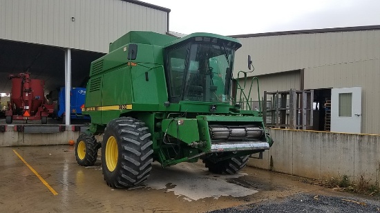 John Deere 9600 Combine