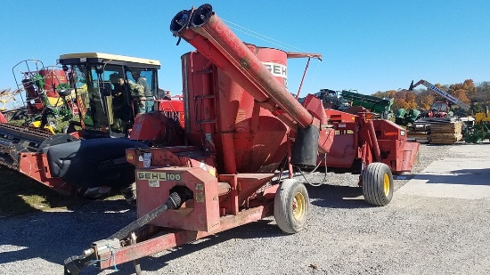 Gehl 100 Grinder Mixer