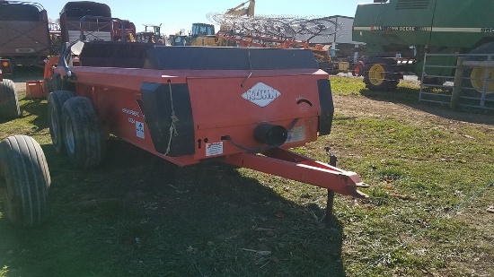 Kuhn 1224 Manure Spreader