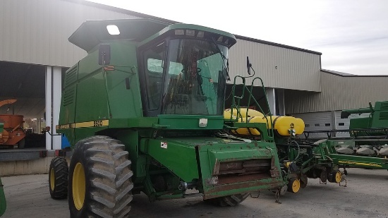 John Deere 9500 Combine