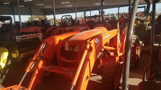 Kubota L3901 Compact Loader Tractor
