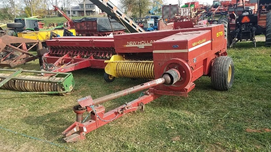 New Holland 575 Small Square Baler