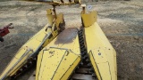 New Holland 824 Corn Head