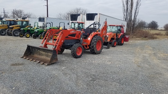 Kioti DK40SE Tractor Loader Backhoe 'Ride & Drive'