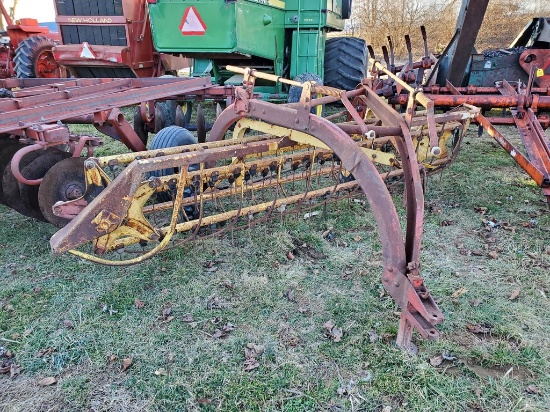 New Holland 258 Rake
