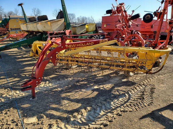 New Holland 258 Rake