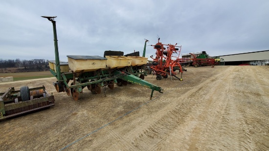 John Deere 7000 Planter