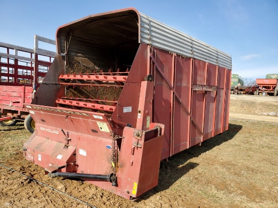 New Holland 716 Forage Box