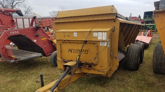 Kuhn 8024 Manure Spreader