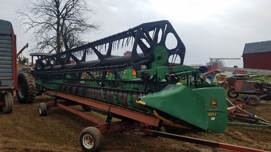 John Deere 925F Grain Platform