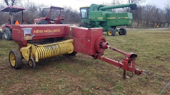 New Holland 311 Small Square Baler