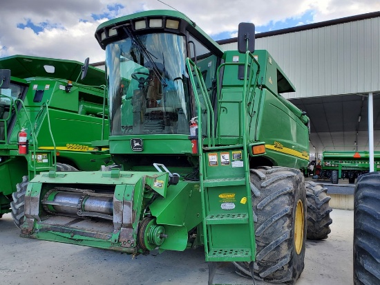 2004 John Deere 9750 Combine