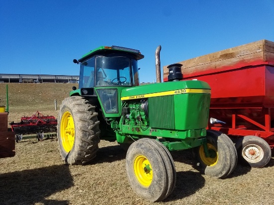 John Deere 4430 Cab Tractor