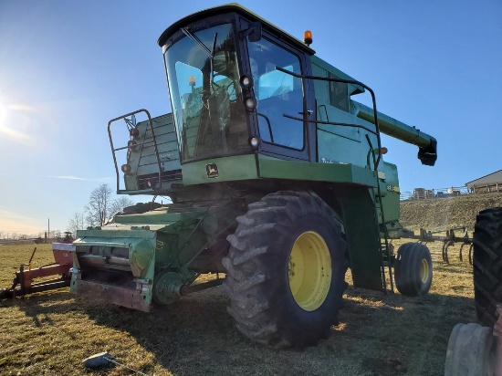 John Deere 7720 Combine