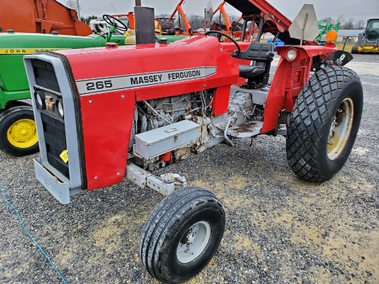 Massey Ferguson 265 Tractor