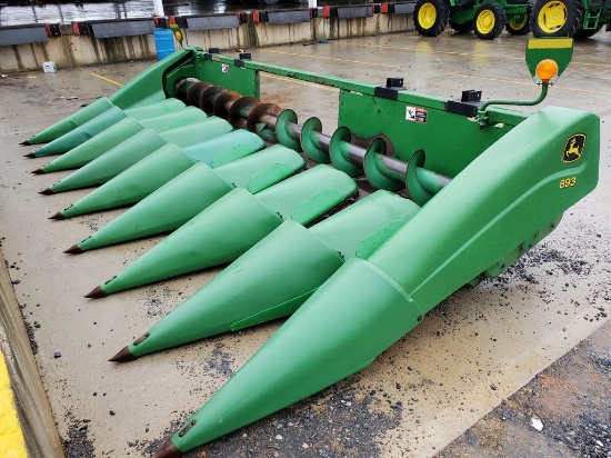 John Deere 893 Corn Head