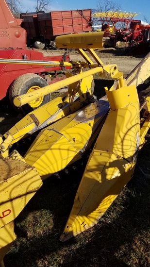 New Holland 824 Corn Head 'Manual in the Office'